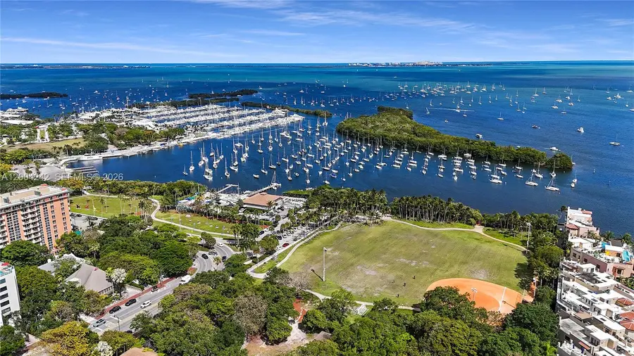 3034 Oak Ave #TH-2, Miami, FL 33133 - #3