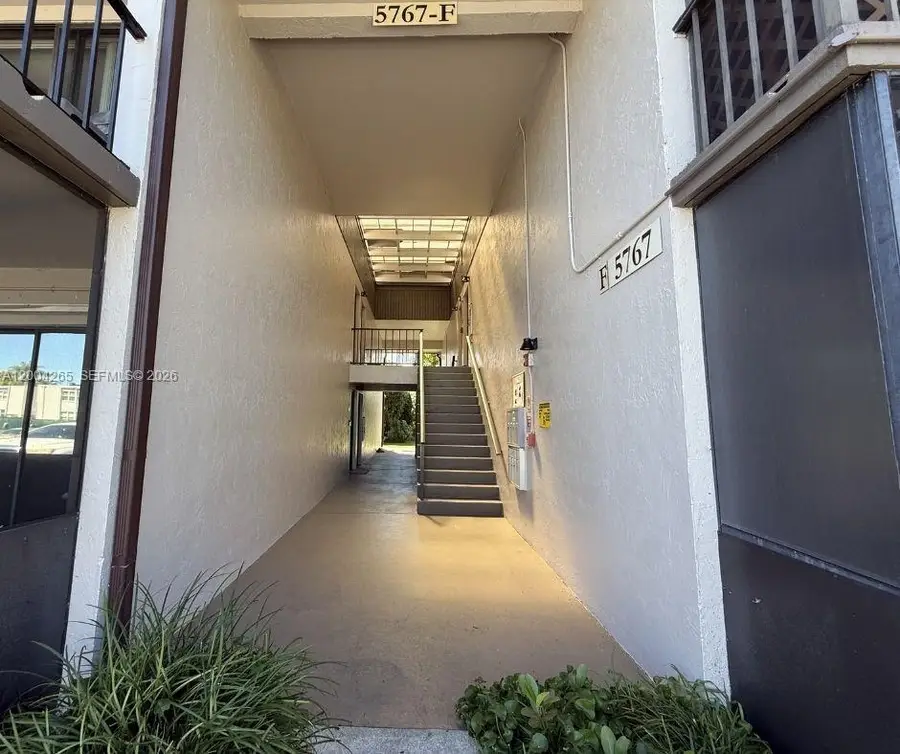 5767 Washington St #F1, Hollywood, FL 33023 - #2