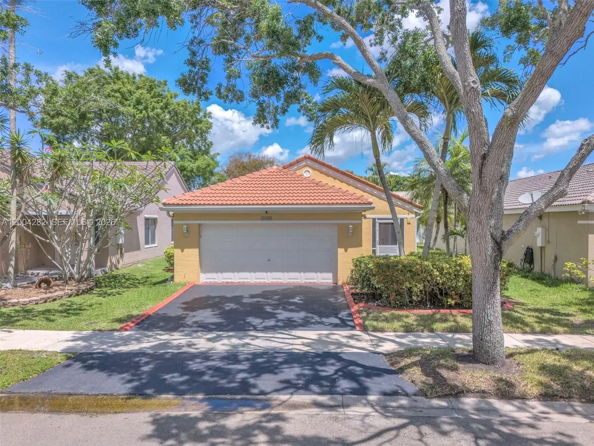 1600 Salerno Cir, Weston, FL 33327 - #1