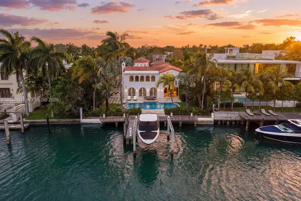 5763 Pine Tree Dr, Miami Beach, FL 33140