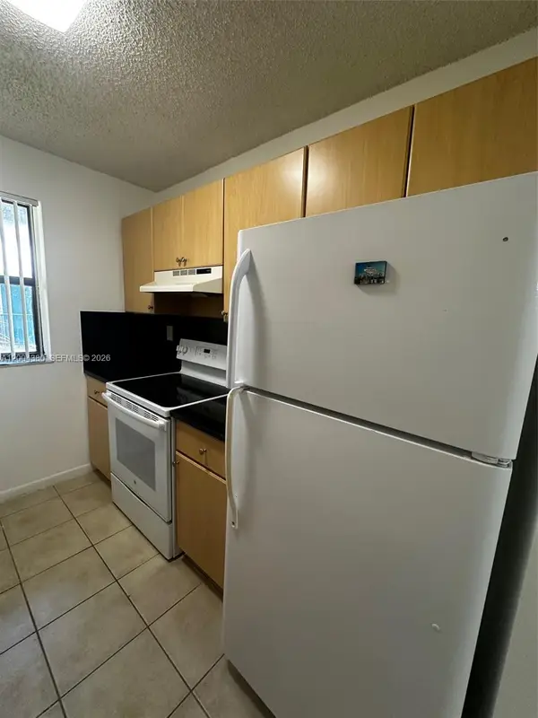 7220 NW 179th St #201, Hialeah, FL 33015