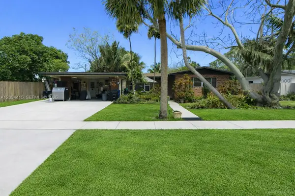 2048 SW 27th Ave, Fort Lauderdale, FL 33312