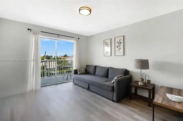 3527 NE 168th St #409, North Miami Beach, FL 33160