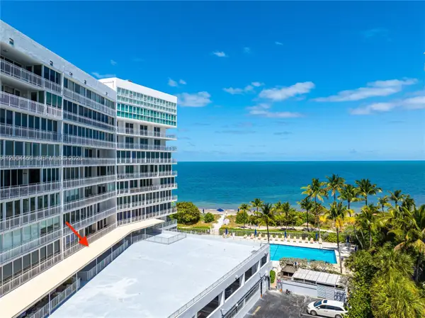 600 Grapetree Dr #3BS, Key Biscayne, FL 33149