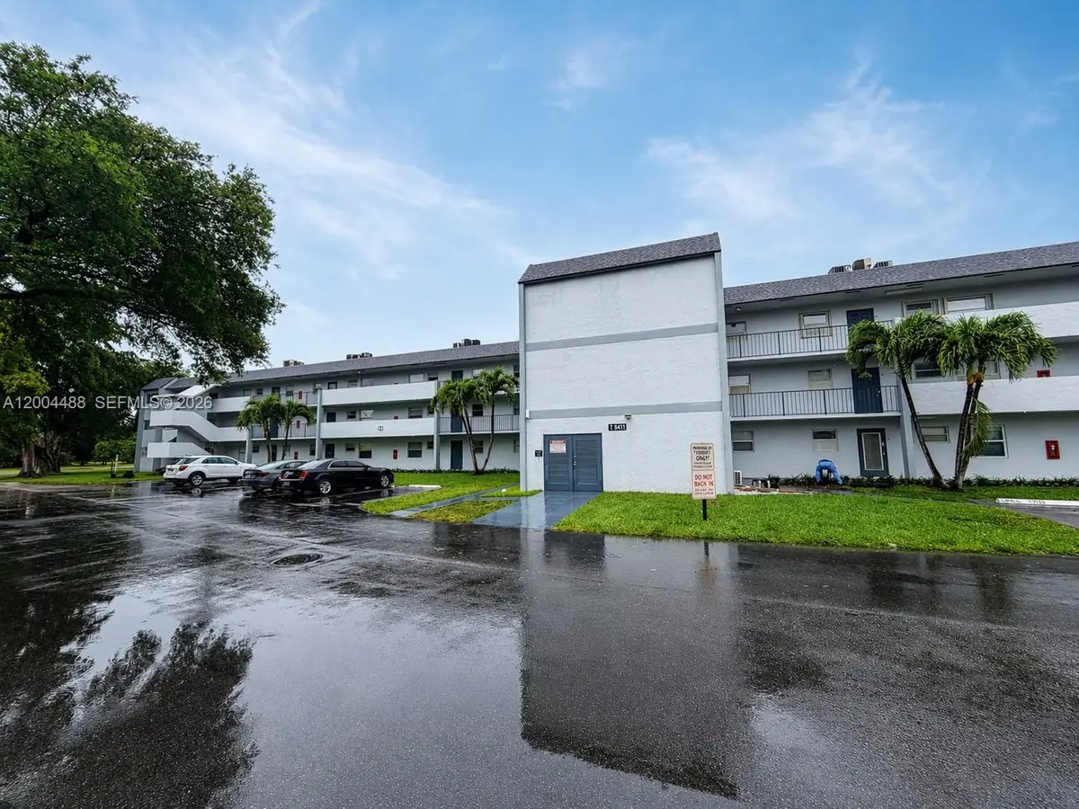 8421 Lagos De Campo Blvd #301T, Tamarac, FL 33321 - #1