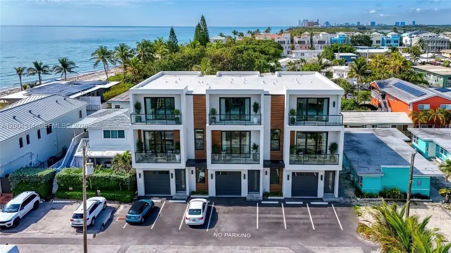 318 Walnut St, Hollywood, FL 33019 - #3