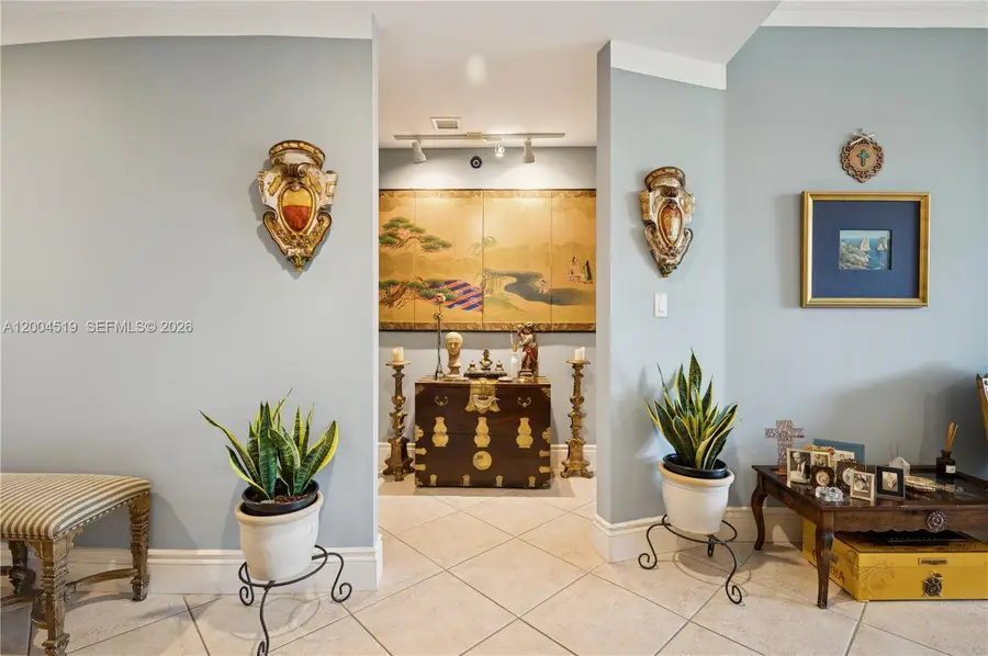 719 Crandon Blvd #310, Key Biscayne, FL 33149 - #2