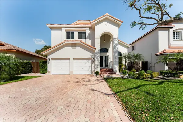 5869 NW 108th Pl, Doral, FL 33178