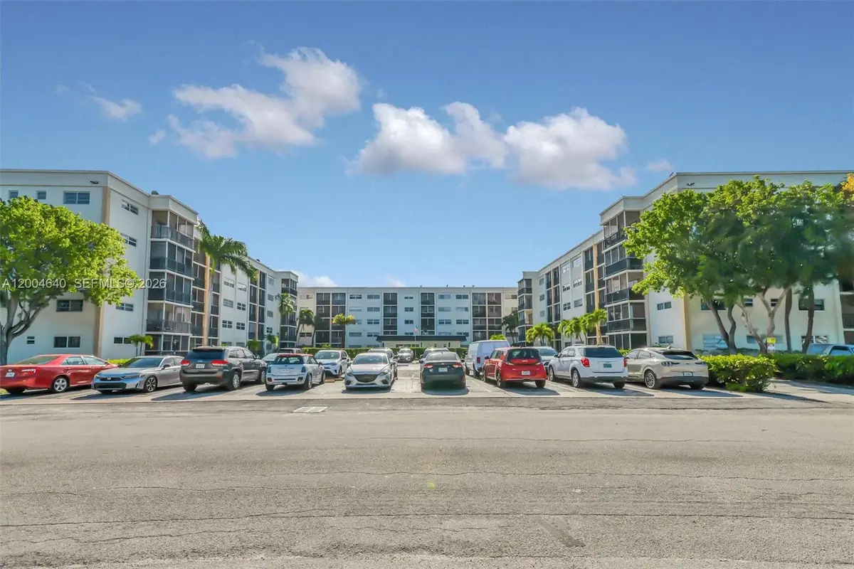 220 SW 9th Ave #501, Hallandale Beach, FL 33009 - #1