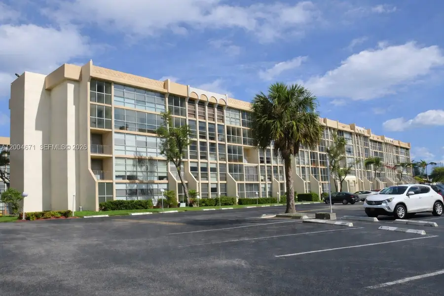 501 Three Islands Blvd #112, Hallandale Beach, FL 33009 - #3