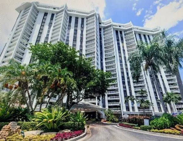 4000 Towerside Ter #1403, Miami, FL 33138