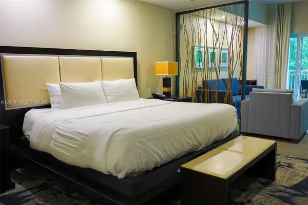 5300 NW 87th Ave #311, Doral, FL 33178