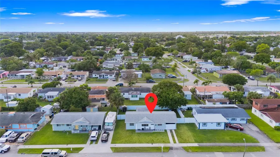 2125 NW 27th Ln, Fort Lauderdale, FL 33311 - #2
