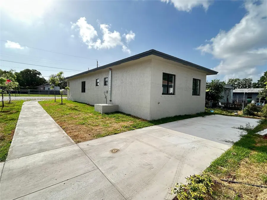 Address Withheld By Seller, Miami, FL 33150 - #3
