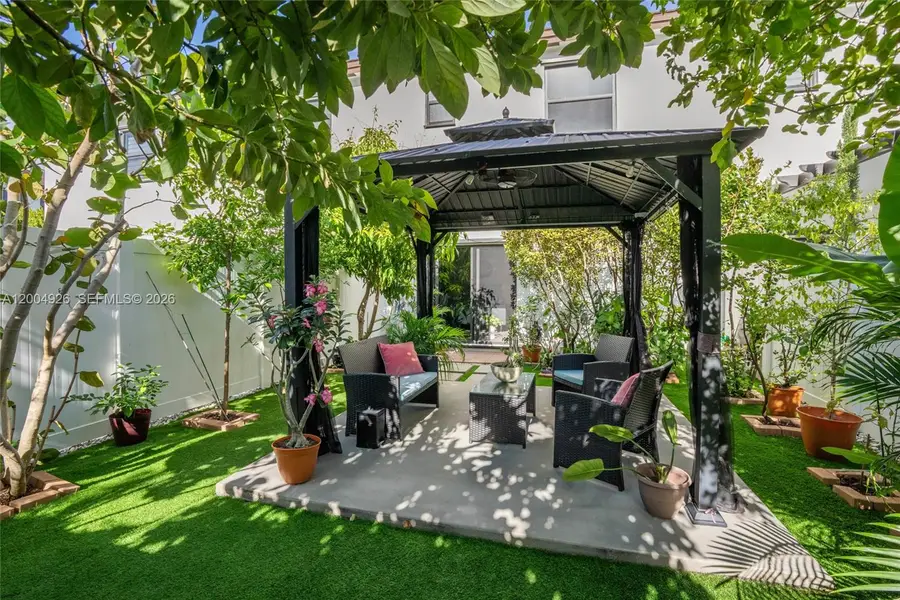 10964 W 32nd Ln, Hialeah, FL 33018 - #3