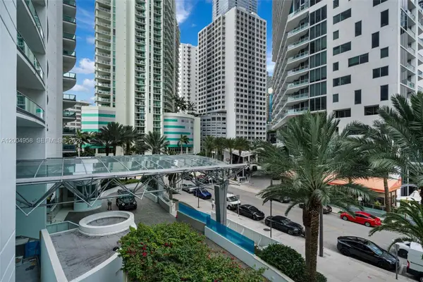 1331 Brickell Bay Dr #302, Miami, FL 33131