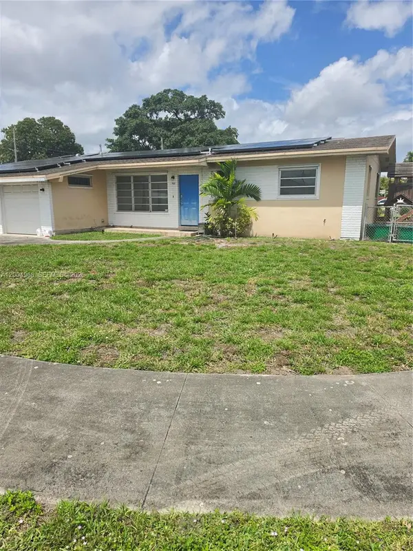 1101 W 54th St, Hialeah, FL 33012