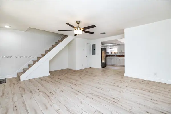 7920 Kimberly Blvd #305, North Lauderdale, FL 33068