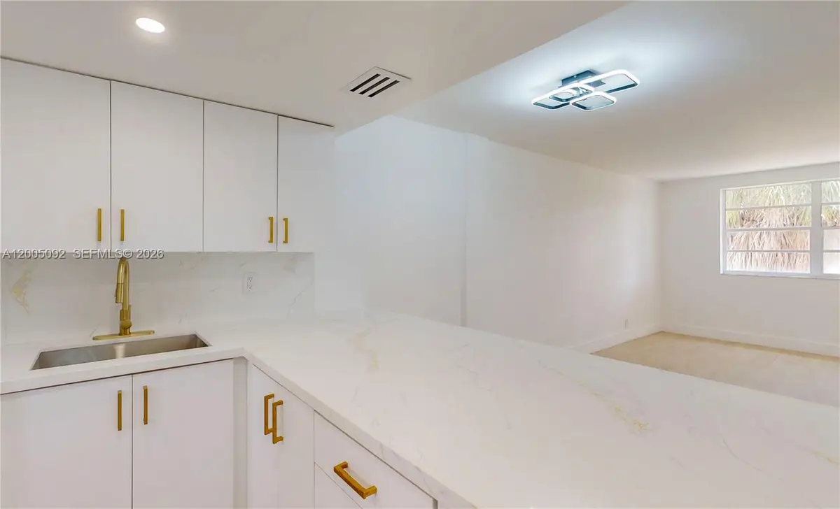 1333 E Hallandale Beach Blvd #326, Hallandale Beach, FL 33009 - #1