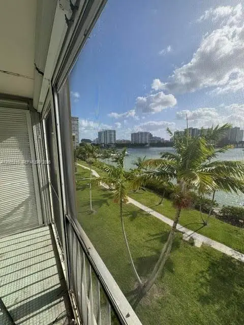 2861 Leonard Dr #F514, Aventura, FL 33160 - #1