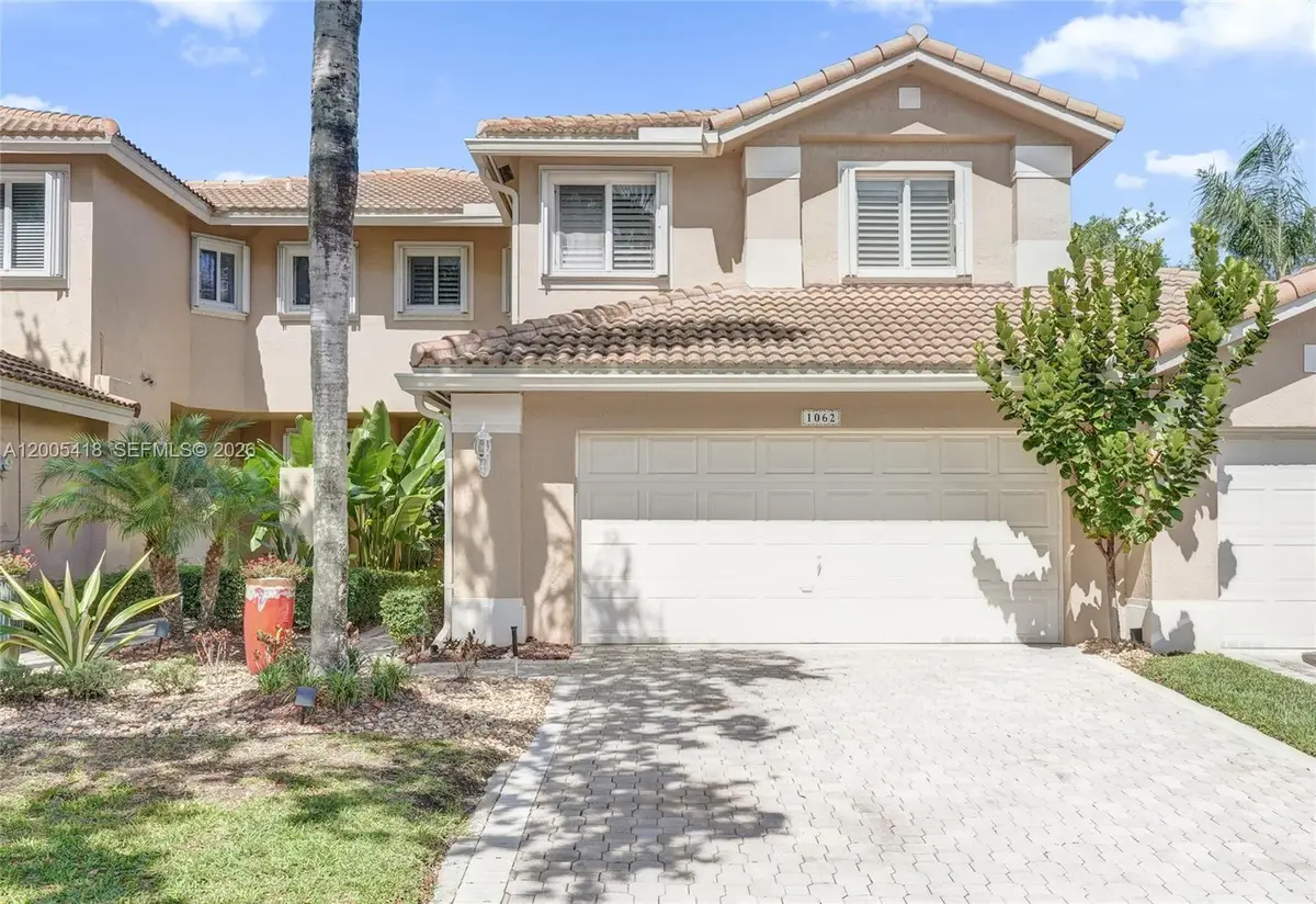 1062 SW 158th Ave, Pembroke Pines, FL 33027 - #1