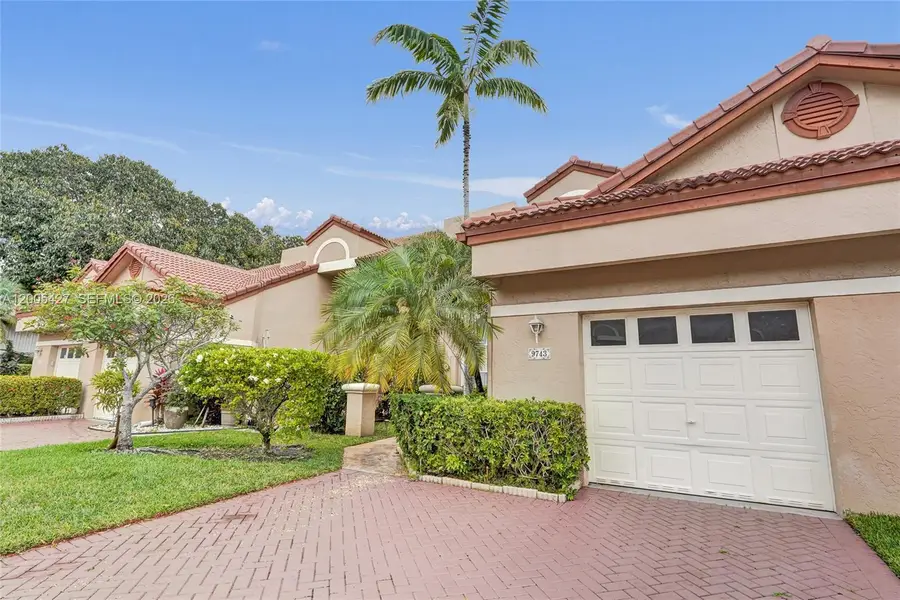 9743 Malvern Dr, Tamarac, FL 33321 - #3