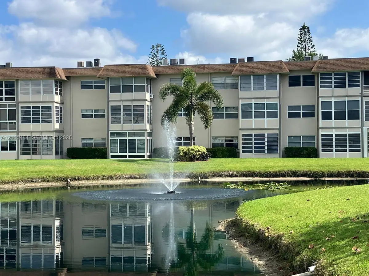 4800 NW 35th St #607, Lauderdale Lakes, FL 33319 - #1
