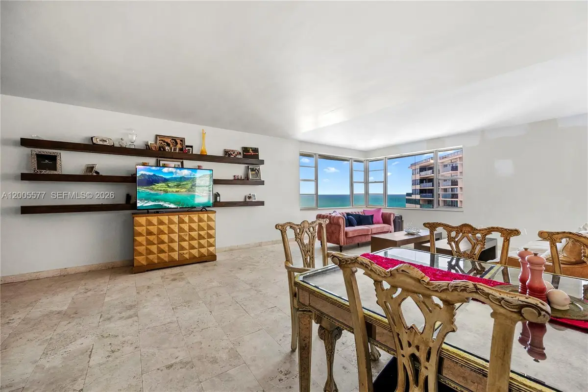 5255 Collins Ave #11A, Miami Beach, FL 33140 - #1