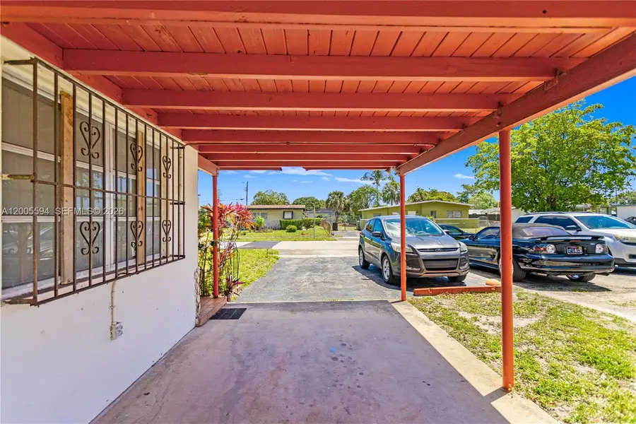 1711 NW 26th Ave, Fort Lauderdale, FL 33311 - #2