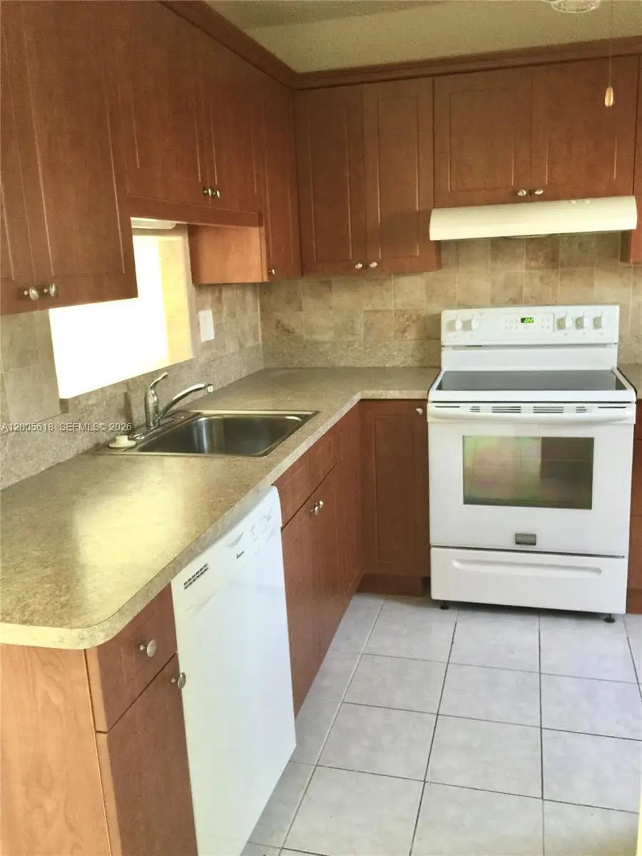 5041 W Oakland Park Blvd #110, Lauderdale Lakes, FL 33313 - #2