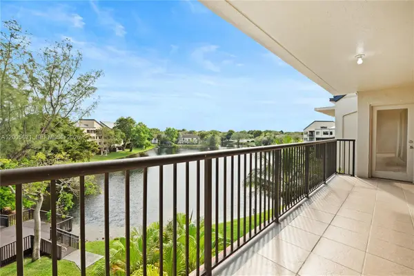 6601 SW 116th Ct #404, Miami, FL 33173