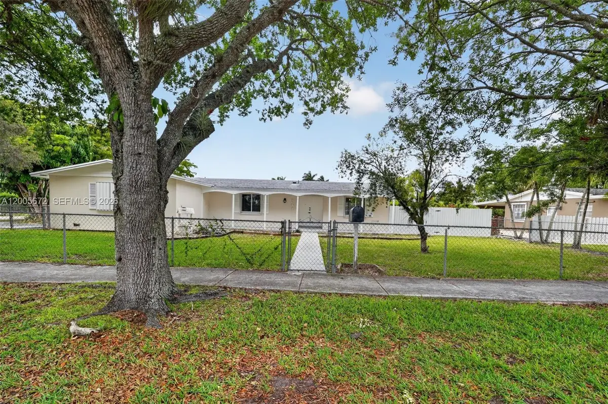 341 NW 15th St, Homestead, FL 33030 - #1