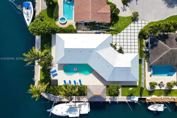 1020 NE 27th Ave, Pompano Beach, FL 33062