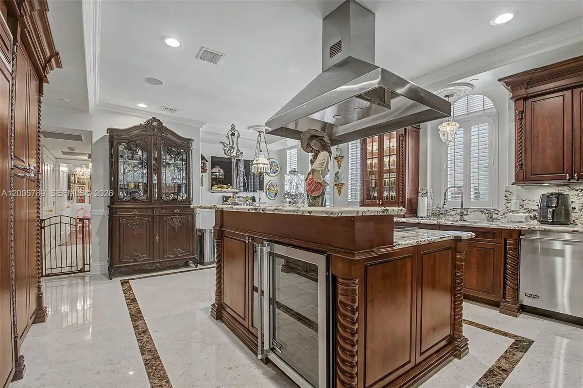 600 Coral Way #5, Coral Gables, FL 33134 - #1