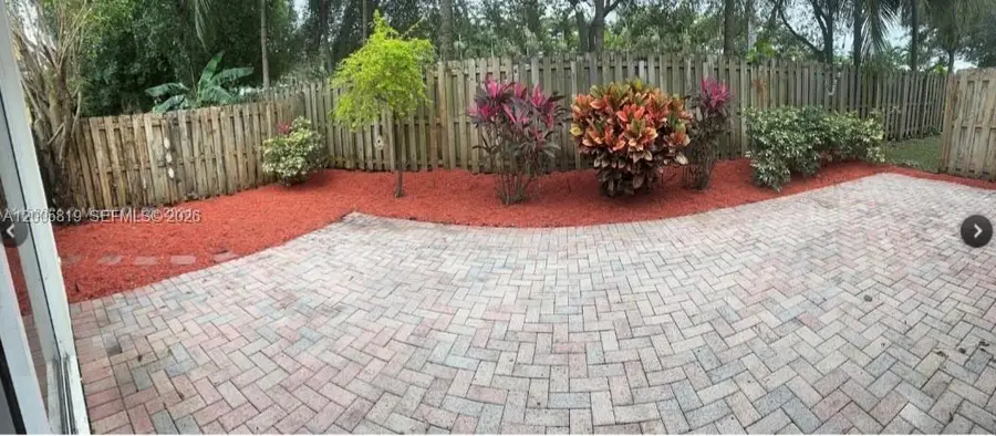 4268 NE 9th St, Homestead, FL 33033 - #2