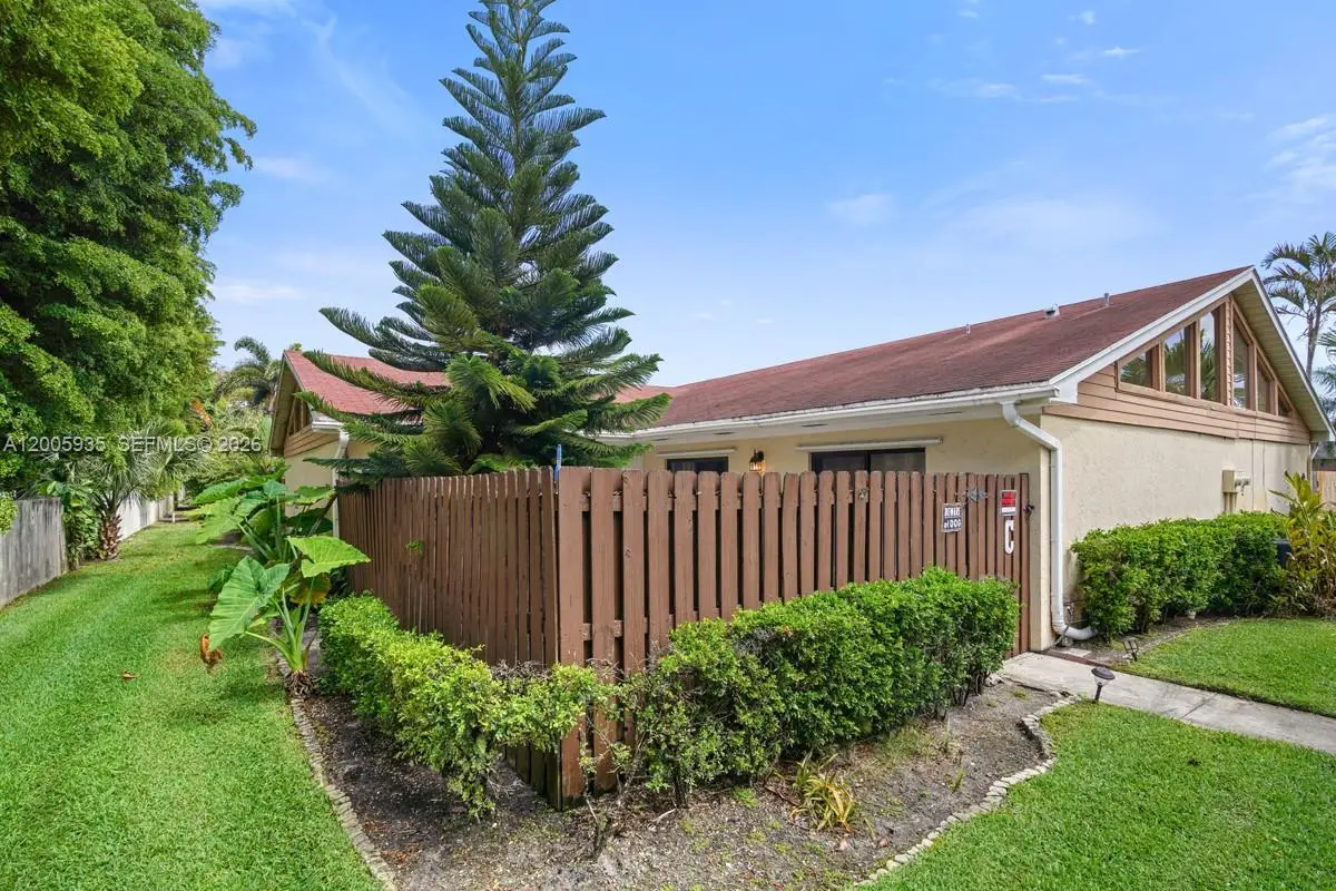 4397 Woodstock Dr #C, West Palm Beach, FL 33409 - #1