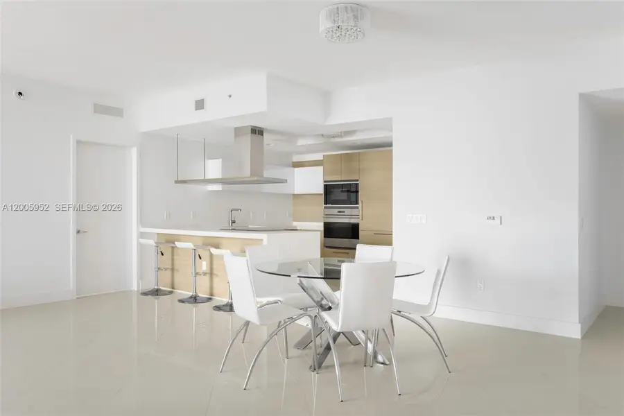 17301 Biscayne Blvd #1704, North Miami Beach, FL 33160 - #3