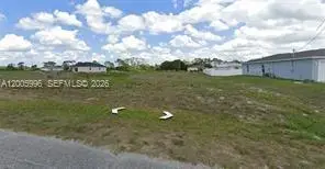 9046 Green Cir, Port Labelle, FL 33935 - #1