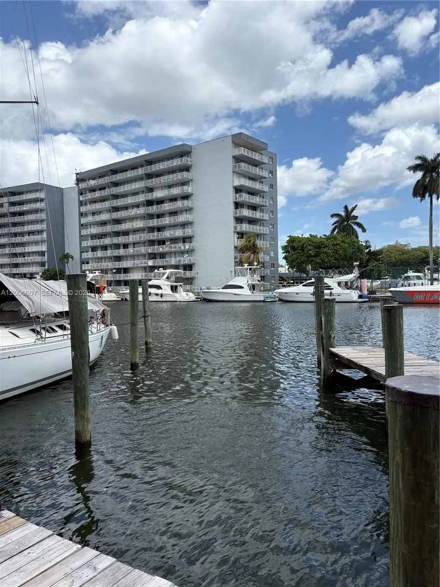 2415 NW 16th St Rd #11, Miami, FL 33125 - #2