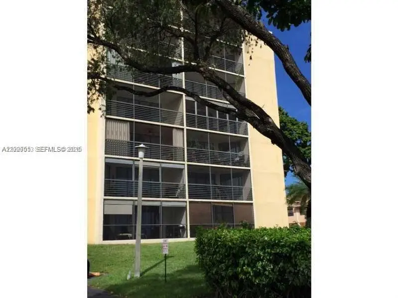 20840 San Simeon Way #209, Miami, FL 33179 - #3