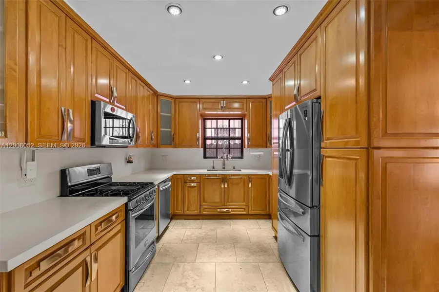 766 W 36th St, Hialeah, FL 33012 - #3