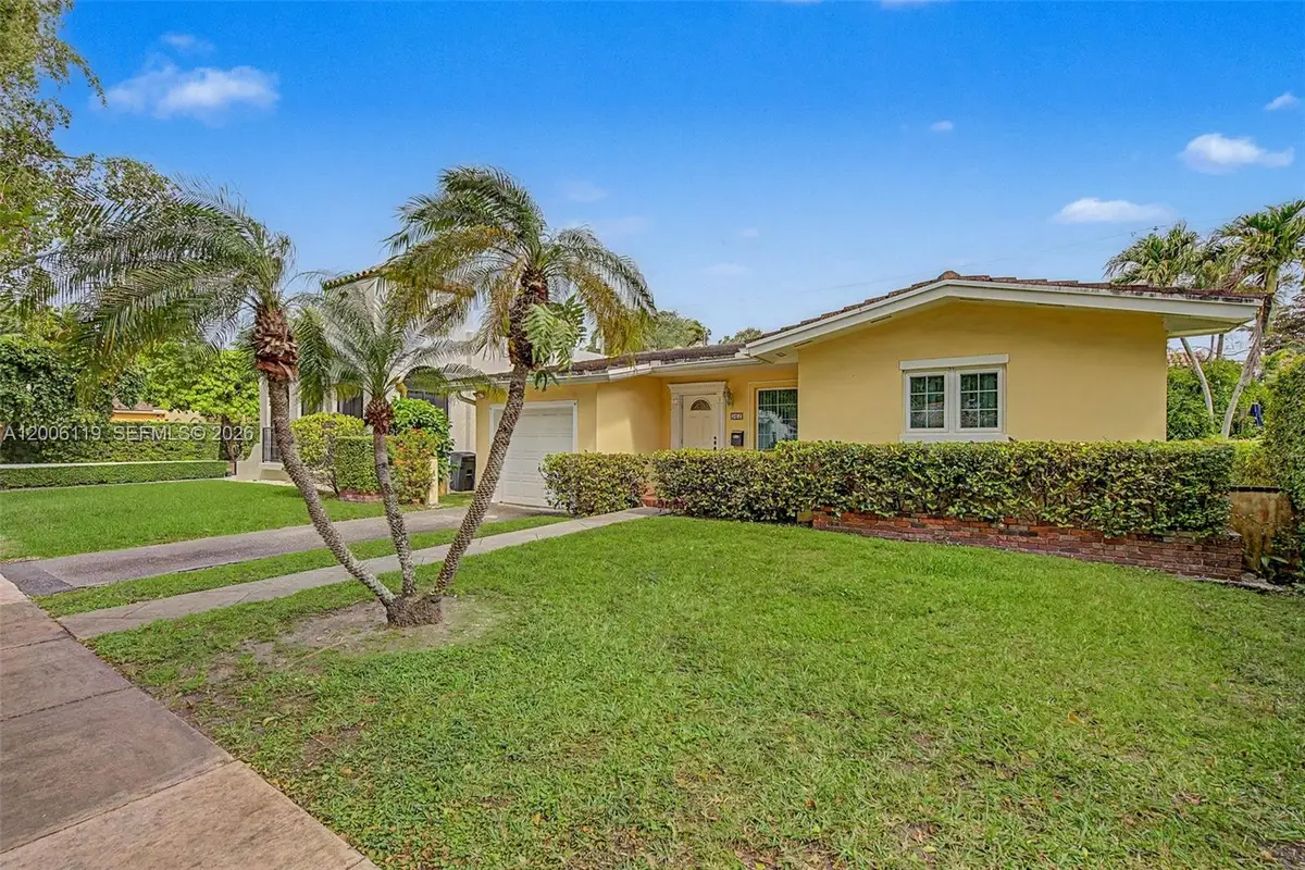 307 Sarto Ave, Coral Gables, FL 33134 - #1