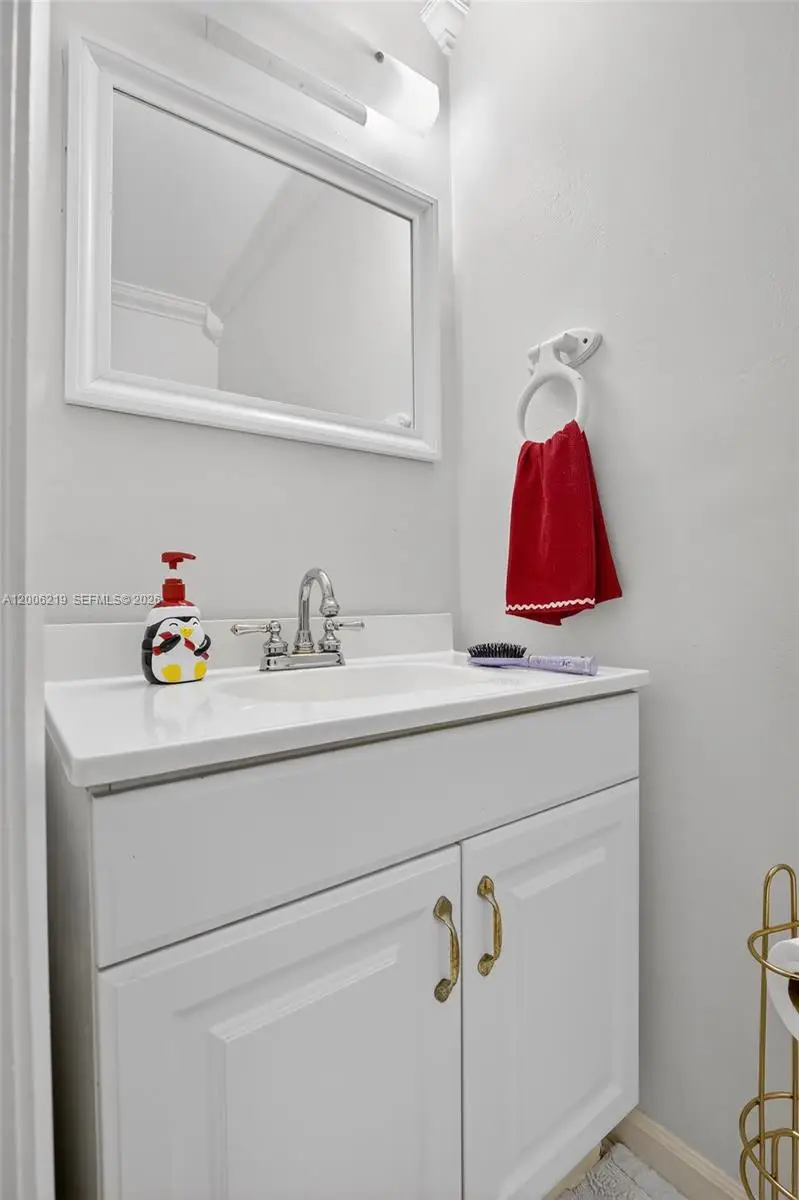 10431 NW 3rd St, Pembroke Pines, FL 33026 - #3