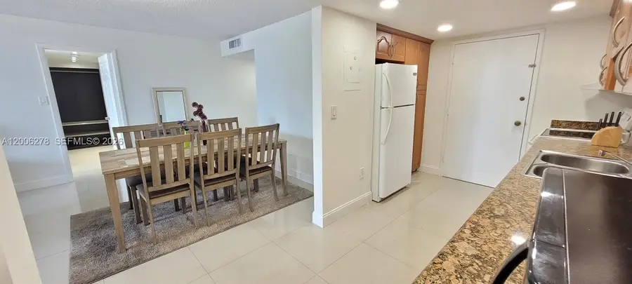 18011 Biscayne Blvd #402, Aventura, FL 33160 - #2