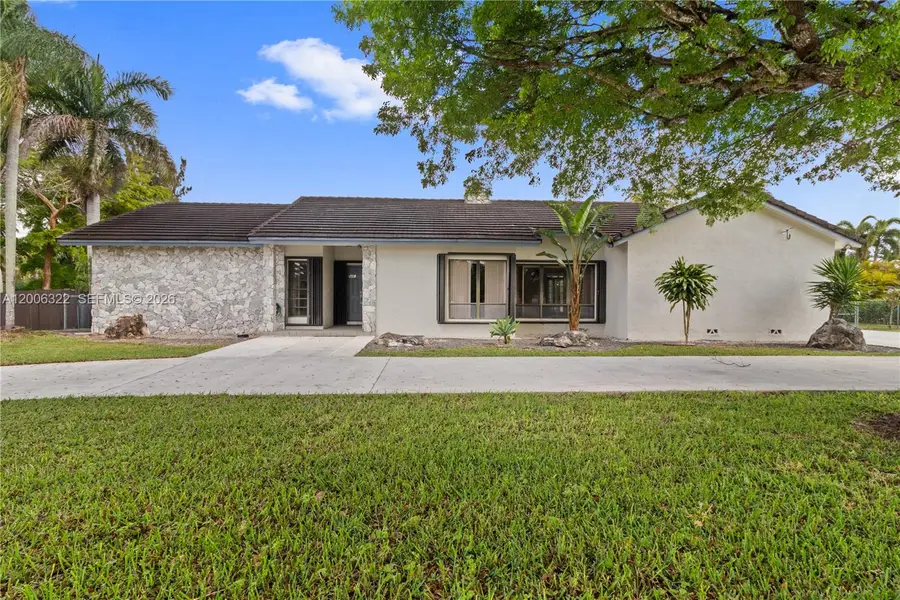 15941 SW 252nd St, Homestead, FL 33031 - #2