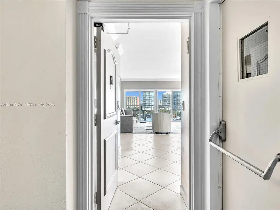 500 Bayview Dr #1731, Sunny Isles Beach, FL 33160 - #3