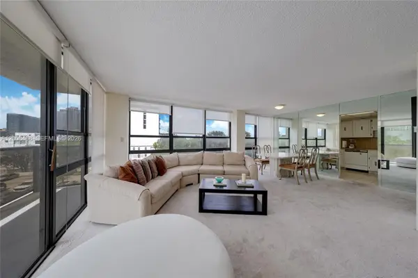 600 NE 36th St #421, Miami, FL 33137