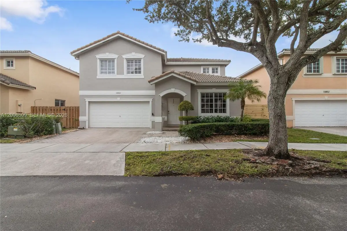 10842 NW 53rd Ln, Doral, FL 33178 - #1
