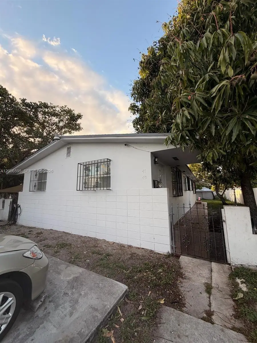41 E 20th St, Hialeah, FL 33010 - #1