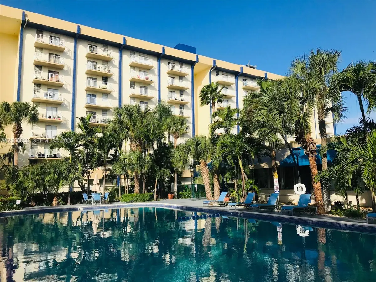 4550 NW 9th St #305E, Miami, FL 33126 - #1